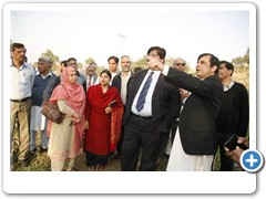 Mr. Shamail Ahmad Khawaja, Commissioner, Gujranwala Division/ Chairman BOT / BOG QDPS  - inspecting various sites for DPS Wazirabad (08 Dec, 2014)